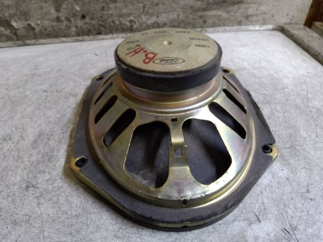 bontott FORD FIESTA V Bal hátsó Hangszóró