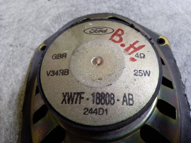 bontott FORD FIESTA V Bal hátsó Hangszóró