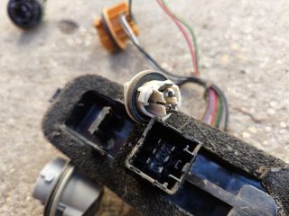 bontott FORD FIESTA V Bal Hátsó Lámpa Foglalat