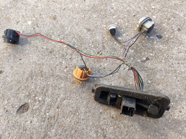 bontott FORD FIESTA V Bal Hátsó Lámpa Foglalat