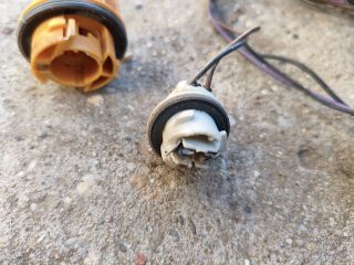 bontott FORD FIESTA V Bal Hátsó Lámpa Foglalat