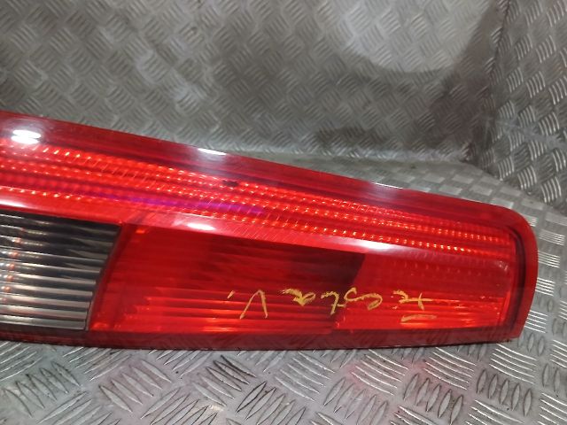 bontott FORD FIESTA V Bal Hátsó Lámpa