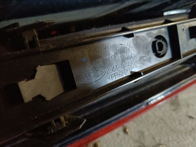 bontott FORD FIESTA V Bal Hátsó Lámpa