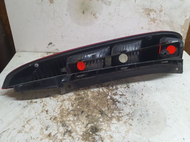 bontott FORD FIESTA V Bal Hátsó Lámpa