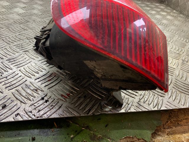 bontott FORD FIESTA V Bal Hátsó Lámpa