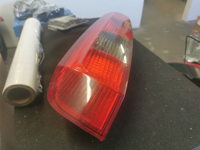 bontott FORD FIESTA V Bal Hátsó Lámpa