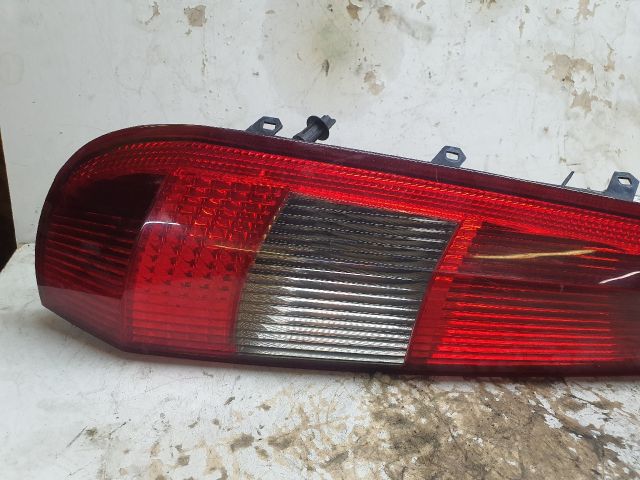 bontott FORD FIESTA V Bal Hátsó Lámpa