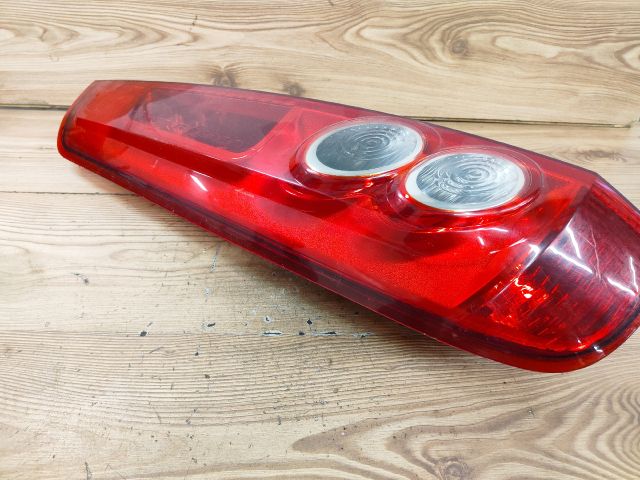 bontott FORD FIESTA V Bal Hátsó Lámpa