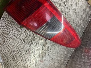 bontott FORD FIESTA V Bal Hátsó Lámpa