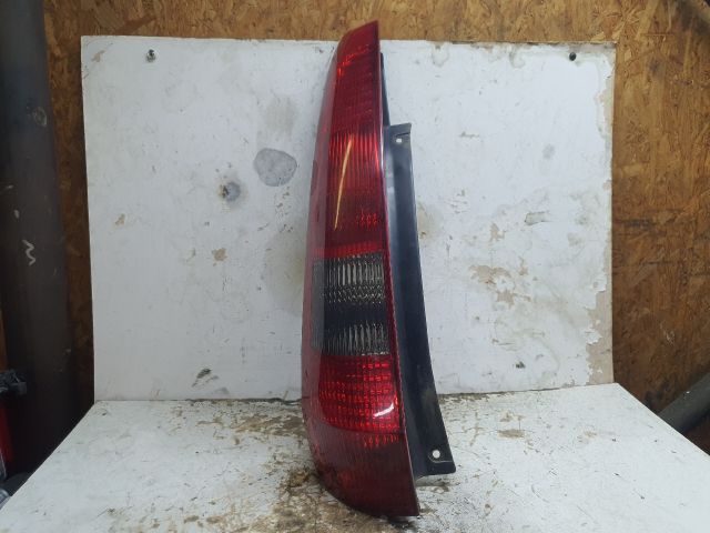 bontott FORD FIESTA V Bal Hátsó Lámpa