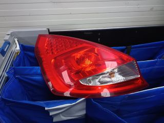bontott FORD FIESTA V Bal Hátsó Lámpa