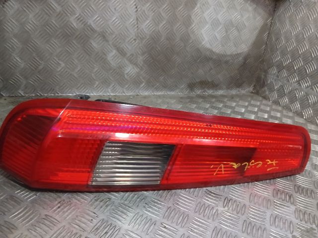 bontott FORD FIESTA V Bal Hátsó Lámpa