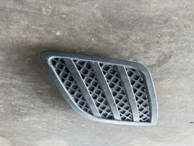 bontott FORD FIESTA V Bal Ködlámpa Rács