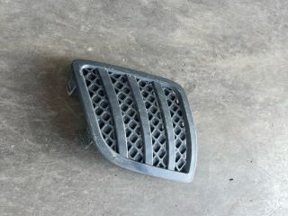 bontott FORD FIESTA V Bal Ködlámpa Rács