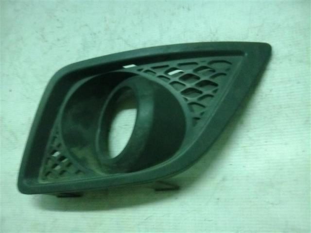 bontott FORD FIESTA V Bal Ködzárófény Keret