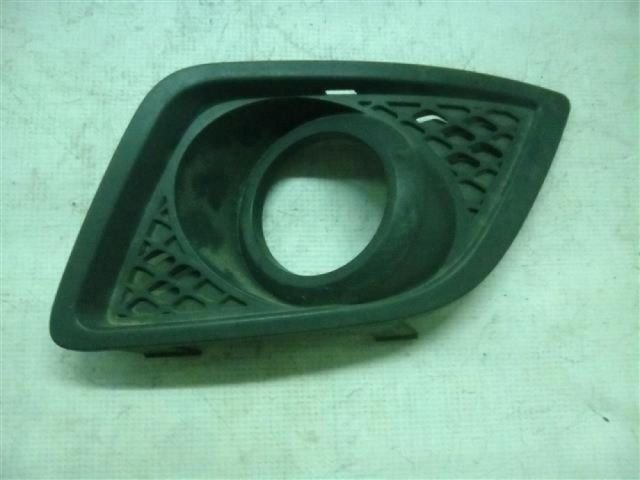 bontott FORD FIESTA V Bal Ködzárófény Keret