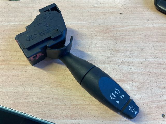 bontott FORD FIESTA V Bal Kormánykapcsoló Irányjelző