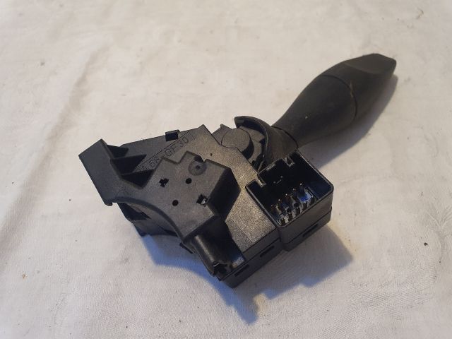 bontott FORD FIESTA V Bal Kormánykapcsoló Irányjelző