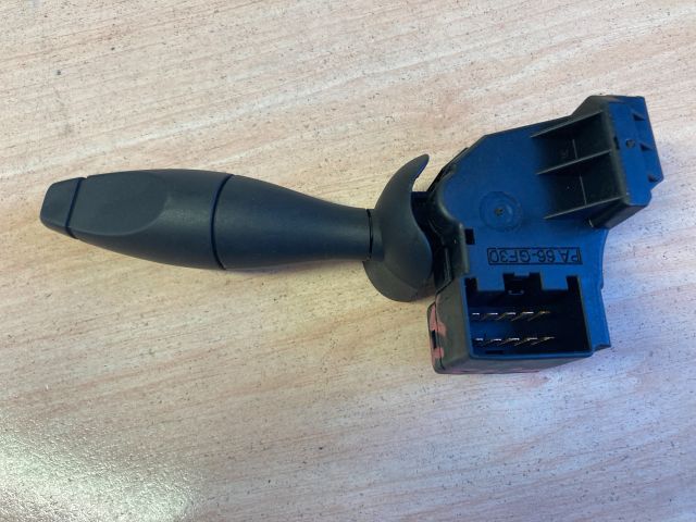 bontott FORD FIESTA V Bal Kormánykapcsoló Irányjelző