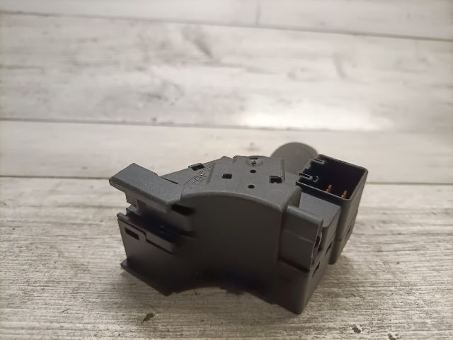 bontott FORD FIESTA V Bal Kormánykapcsoló Irányjelző