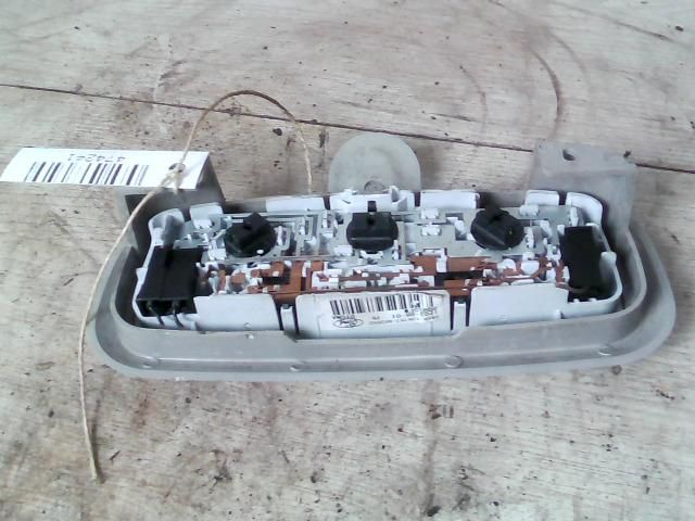 bontott FORD FIESTA V Beltér Világítás Első