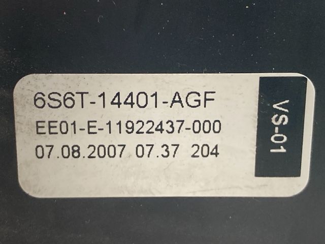 bontott FORD FIESTA V Biztosítéktábla Doboz