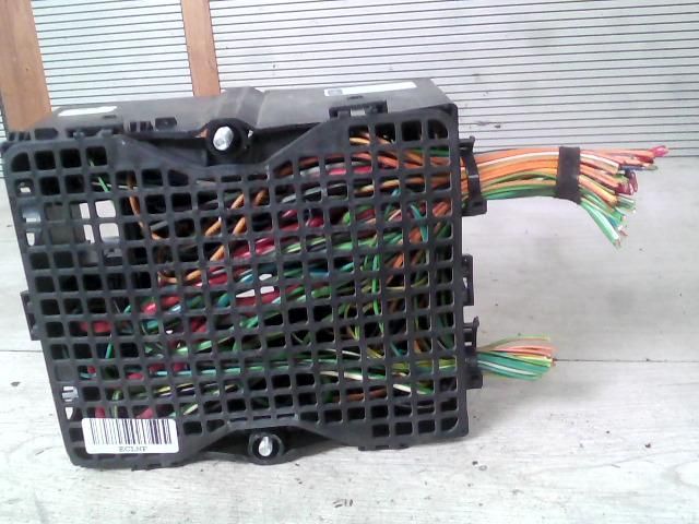 bontott FORD FIESTA V Biztosítéktábla Utastér