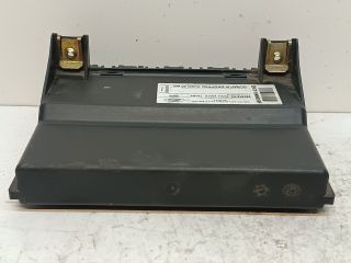 bontott FORD FIESTA V Biztosítéktábla Utastér