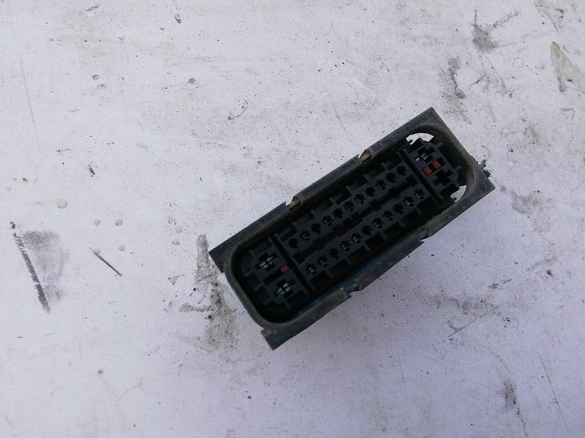 bontott FORD FIESTA V Csatlakozó