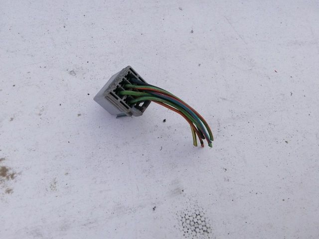 bontott FORD FIESTA V Csatlakozó