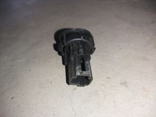 bontott FORD FIESTA V Csomagtér Nyitó Kar / Gomb