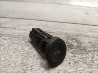 bontott FORD FIESTA V Csomagtér Nyitó Kar / Gomb