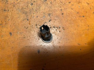 bontott FORD FIESTA V Csomagtér Nyitó Kar / Gomb