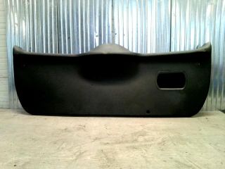 bontott FORD FIESTA V Csomagtérajtó Burkolat (Részeivel)