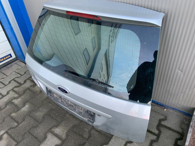 bontott FORD FIESTA V Csomagtérajtó (Részeivel)