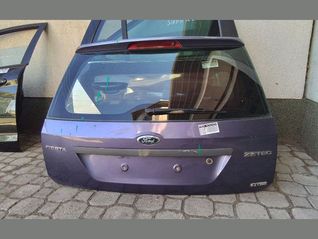 bontott FORD FIESTA V Csomagtérajtó (Részeivel)