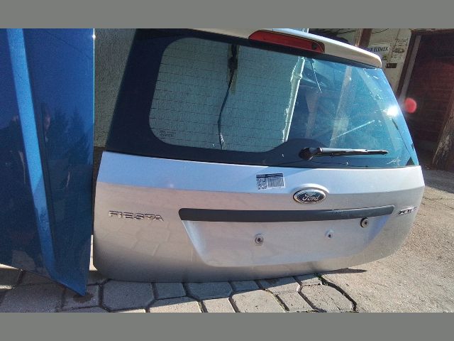 bontott FORD FIESTA V Csomagtérajtó (Részeivel)