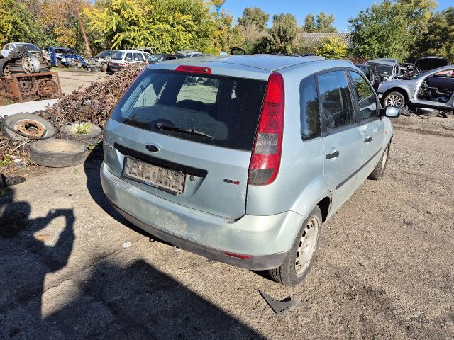 bontott FORD FIESTA V Csomagtérajtó (Részeivel)