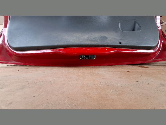 bontott FORD FIESTA V Csomagtérajtó (Üres lemez)