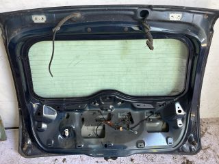 bontott FORD FIESTA V Csomagtérajtó (Üres lemez)