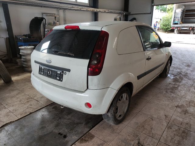 bontott FORD FIESTA V Csomagtérajtó Zárszerkezet