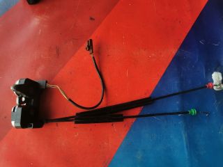 bontott FORD FIESTA V Csomagtérajtó Zárszerkezet