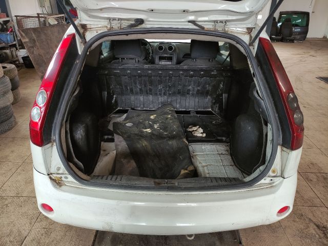 bontott FORD FIESTA V Csomagtérajtó Zárszerkezet
