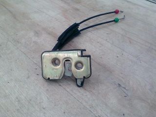 bontott FORD FIESTA V Csomagtérajtó Zárszerkezet