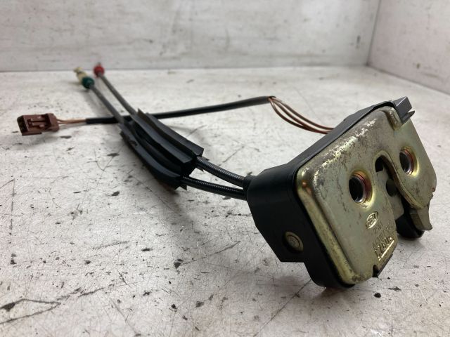 bontott FORD FIESTA V Csomagtérajtó Zárszerkezet