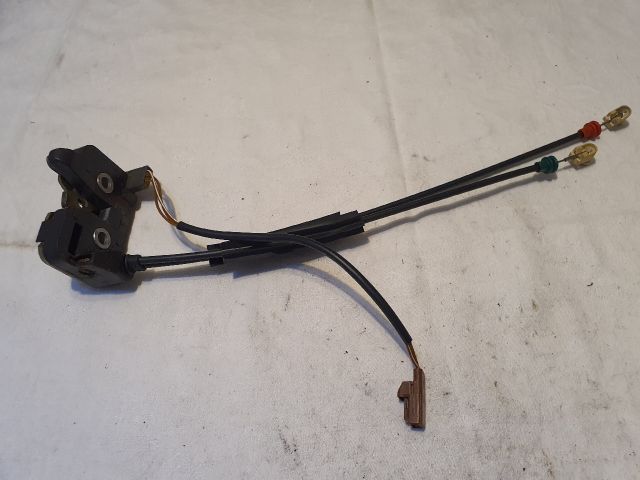 bontott FORD FIESTA V Csomagtérajtó Zárszerkezet