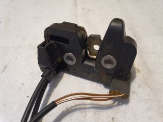 bontott FORD FIESTA V Csomagtérajtó Zárszerkezet