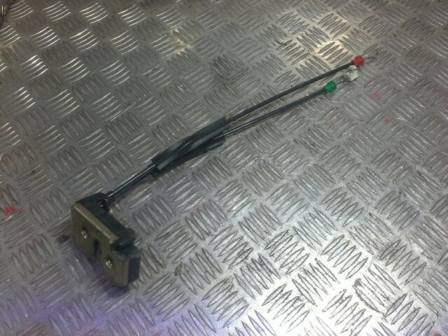 bontott FORD FIESTA V Csomagtérajtó Zárszerkezet