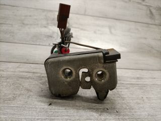 bontott FORD FIESTA V Csomagtérajtó Zárszerkezet