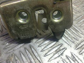 bontott FORD FIESTA V Csomagtérajtó Zárszerkezet